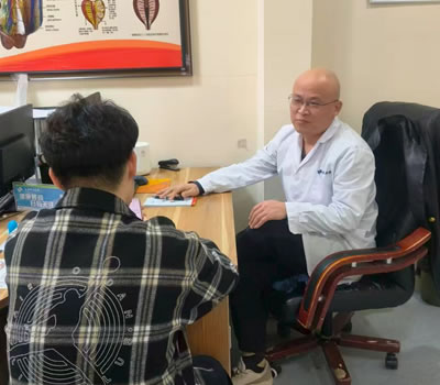 温州市|男科医师高朋磊：守护男性健康，专业男科诊疗